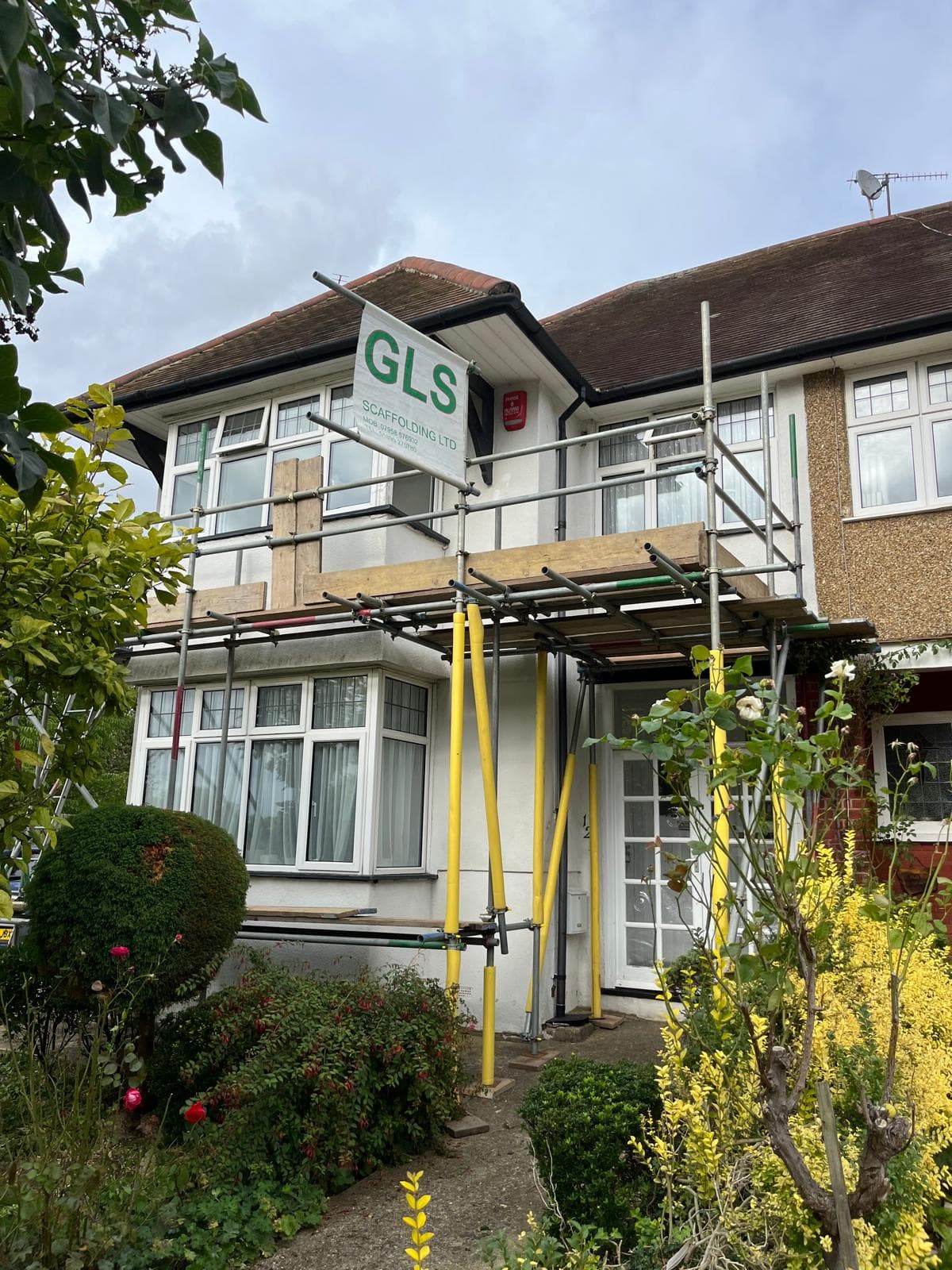 Independent Roofs